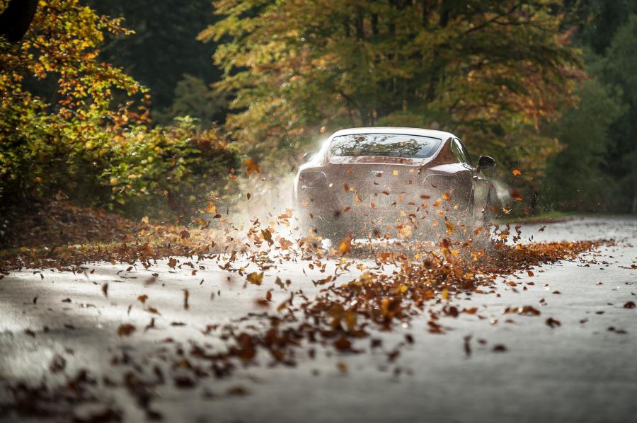  Bentley Continental GT Speed 2012 года  (фото 17 из 103)
